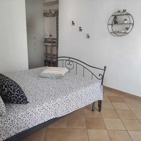 A Casa Justa Holiday House City Center Apartment Наполи Екстериор снимка