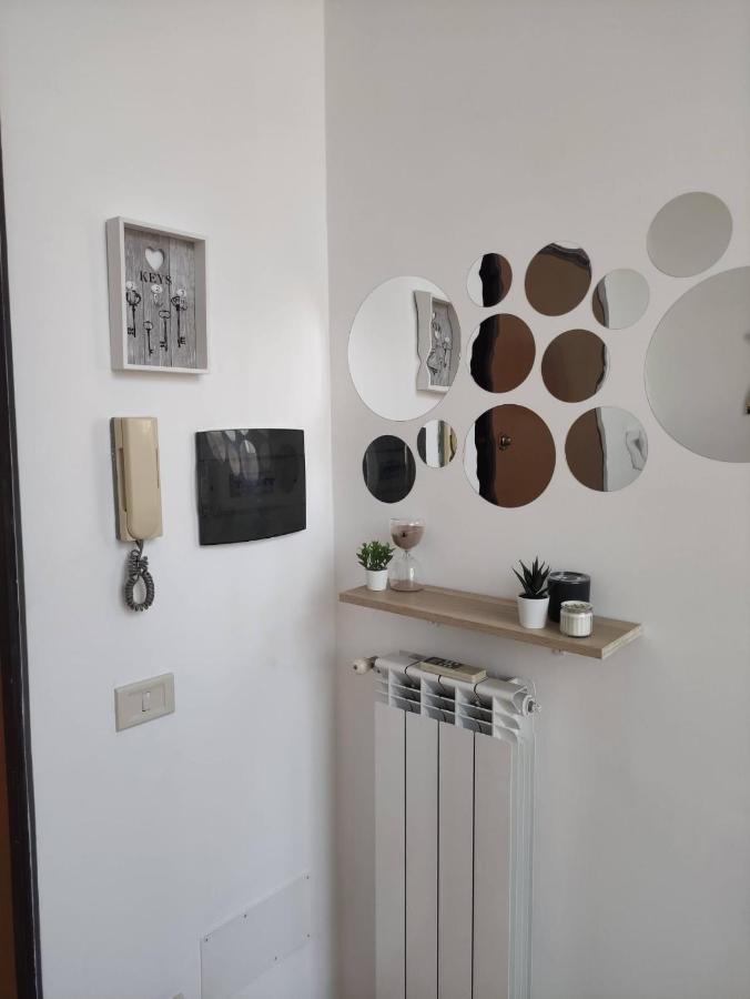 A Casa Justa Holiday House City Center Apartment Наполи Екстериор снимка