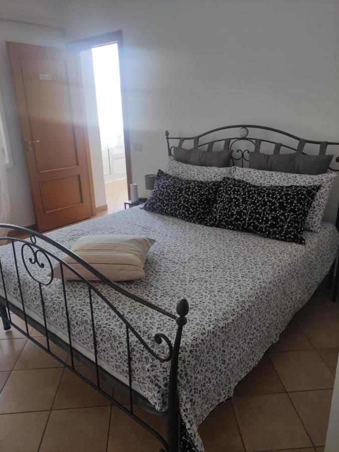 A Casa Justa Holiday House City Center Apartment Наполи Екстериор снимка