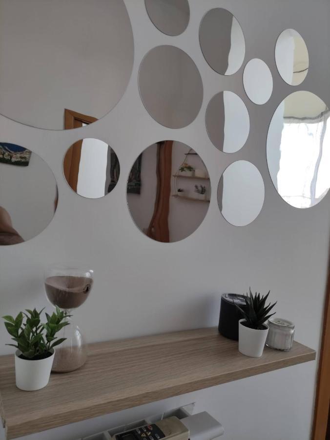 A Casa Justa Holiday House City Center Apartment Наполи Екстериор снимка