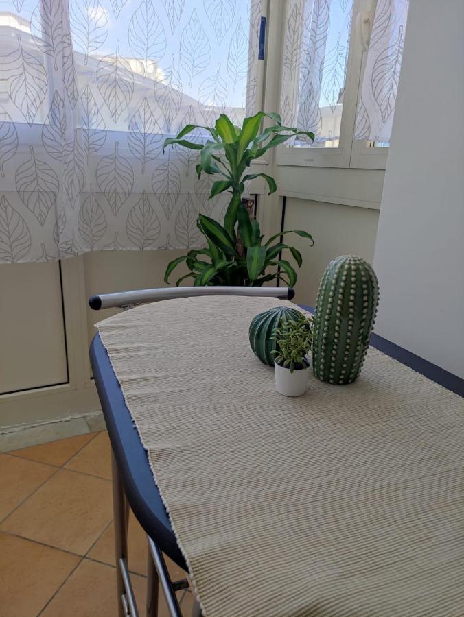 A Casa Justa Holiday House City Center Apartment Наполи Екстериор снимка